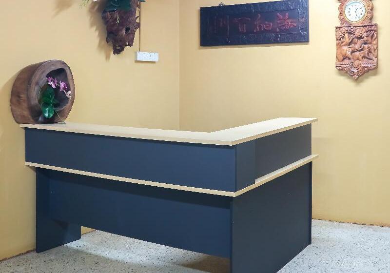 ホテル Oyo 507 Aikka