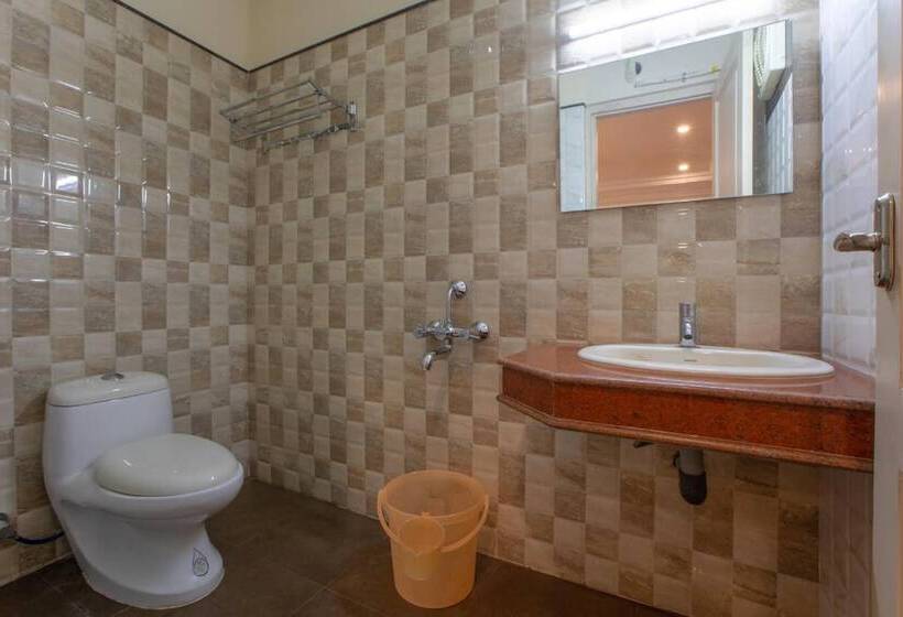 فندق Vashanth Krishna