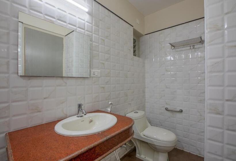 فندق Vashanth Krishna