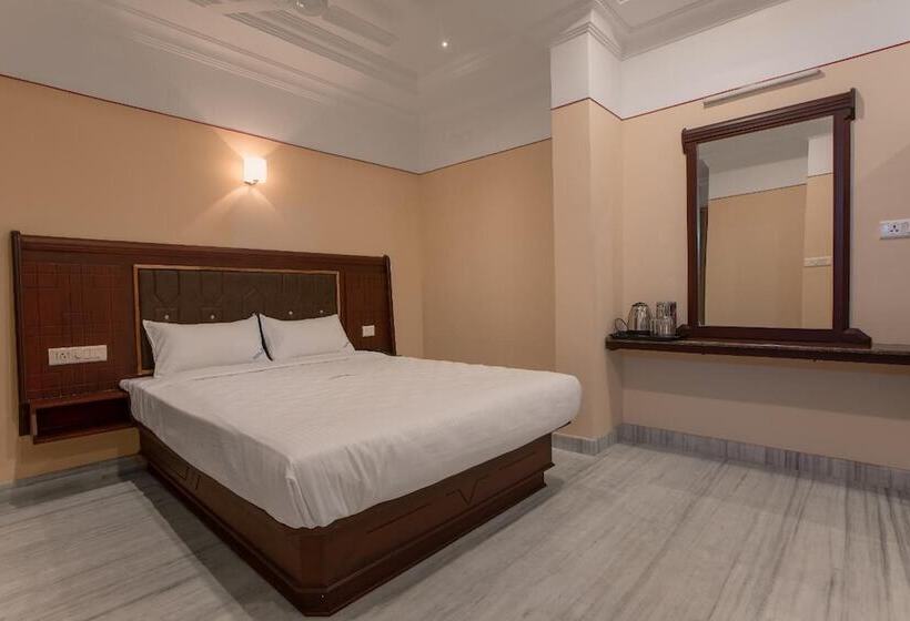 فندق Vashanth Krishna