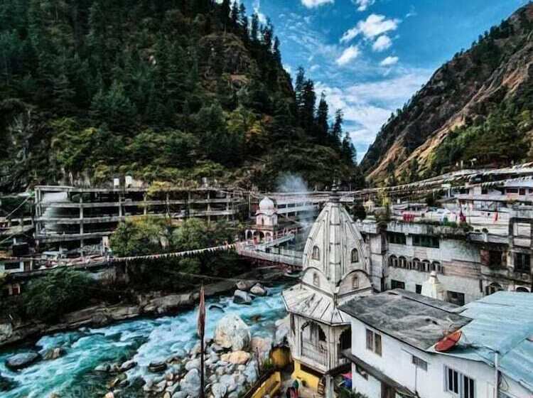 Moustache Kasol   Hostel