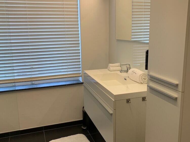 ペンション A Flemish Tale