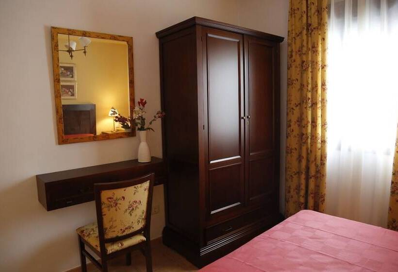 פנסיון Hostal Caballero