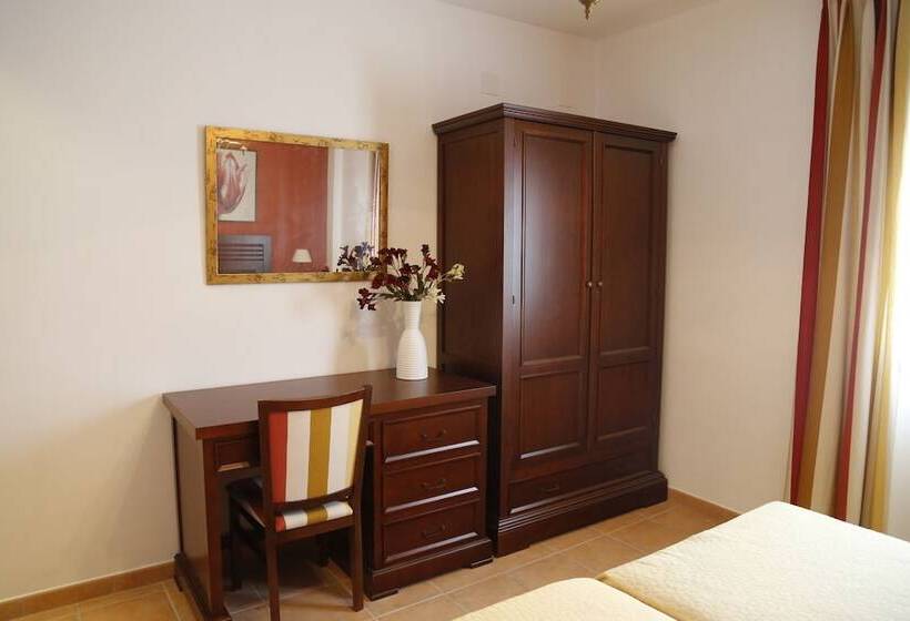 פנסיון Hostal Caballero