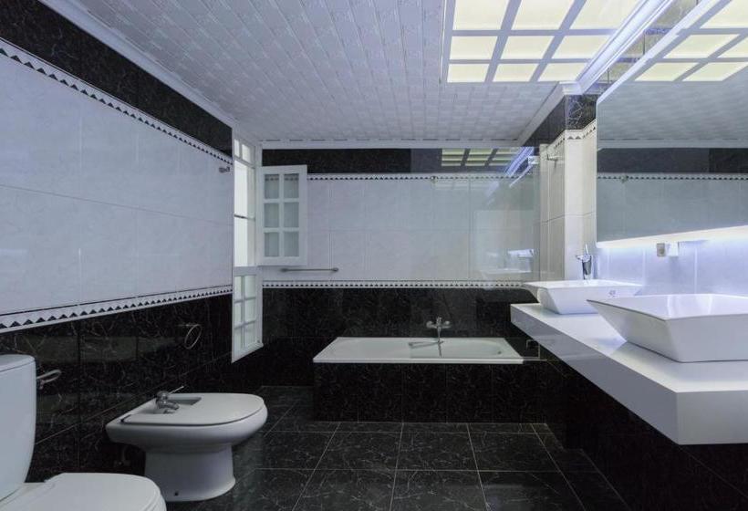 پانسیون Smart Apartment To Share In The City