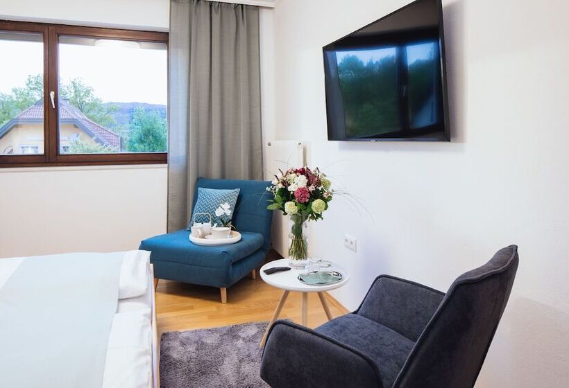 Pension Auszeit Velden