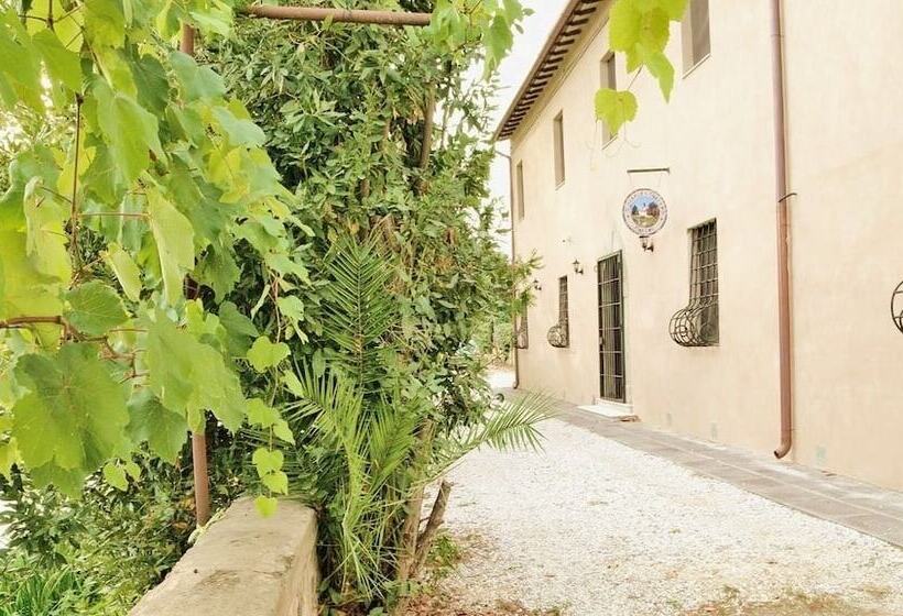 ユースホステル Il Casale Toscano Pisa