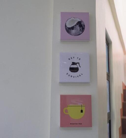 هاستل Nellie S Place