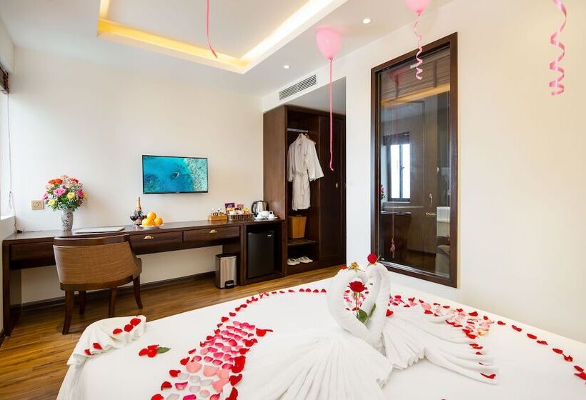 هتل Palazzo Da Nang Beach