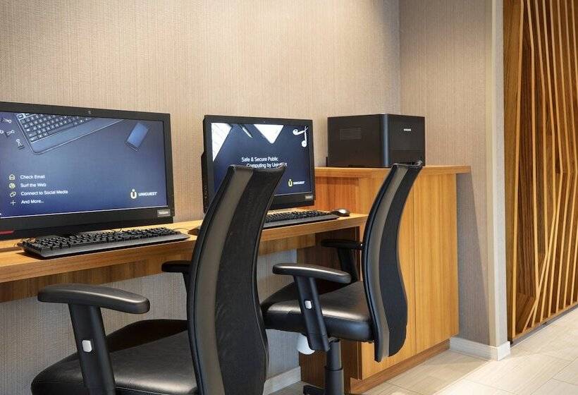 בית מלון כפרי Springhill Suites By Marriott Hampton Portsmouth