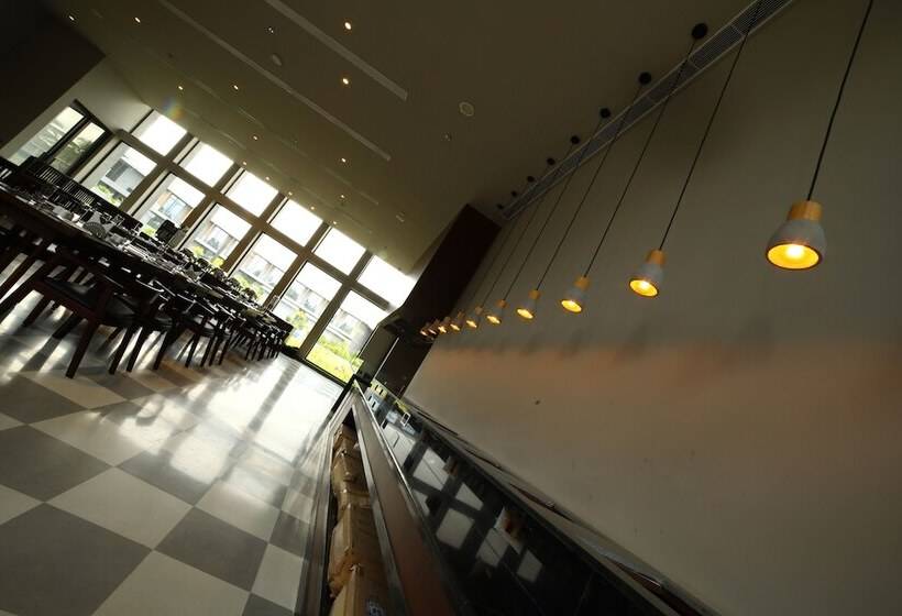 호텔 The Amaya Resort Kolkata Nh6