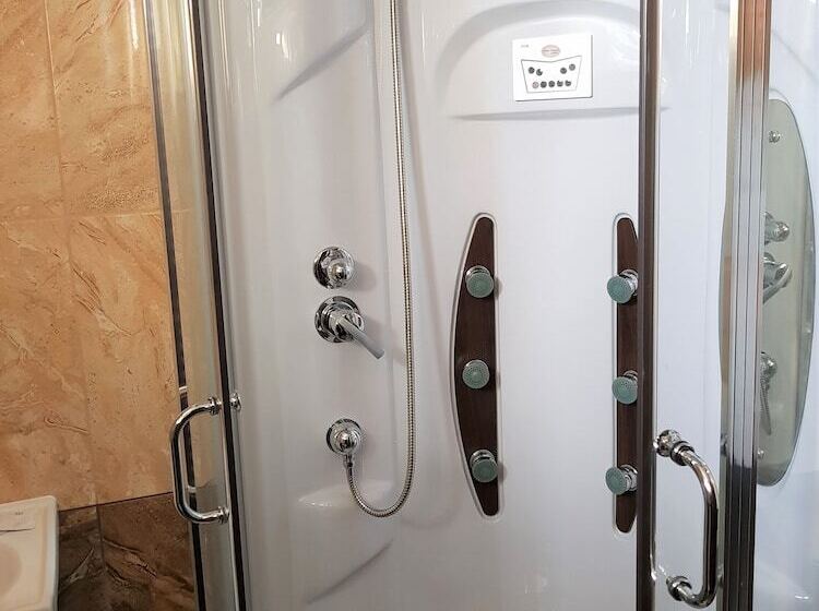 בית מלון כפרי Villa Lotus