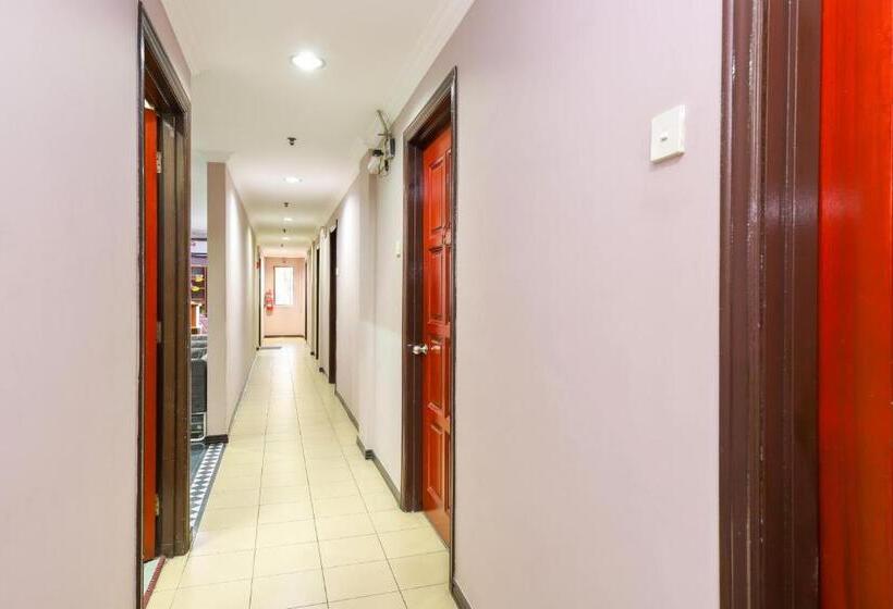 Oyo 472 Comfort Hotel 1