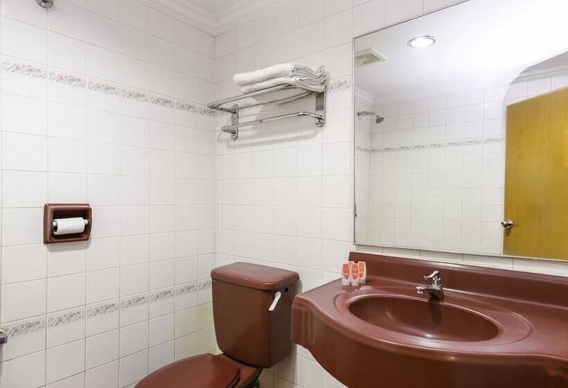 Oyo 472 Comfort Hotel 1