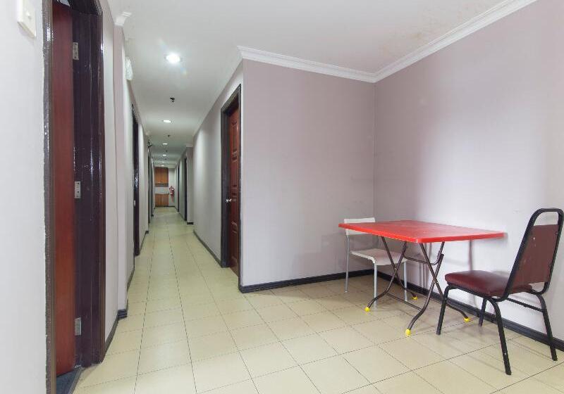 Oyo 472 Comfort Hotel 1