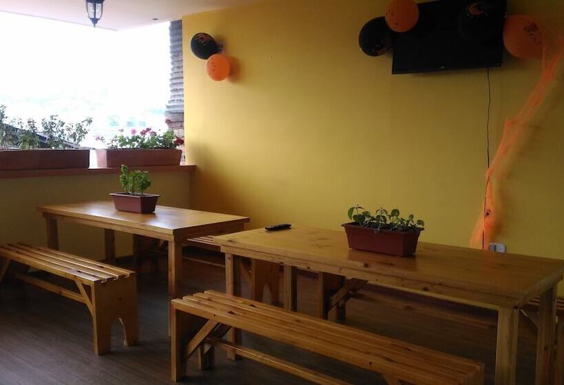 پانسیون Hostal Don Jose