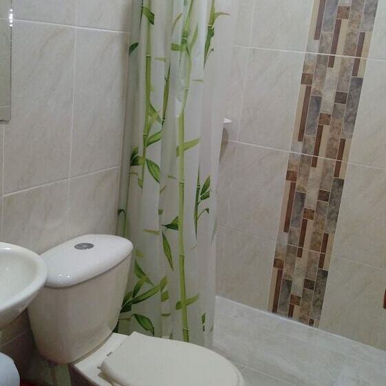 פנסיון Hostal Don Jose