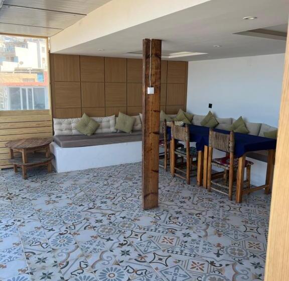 پانسیون Single Fin Beach House