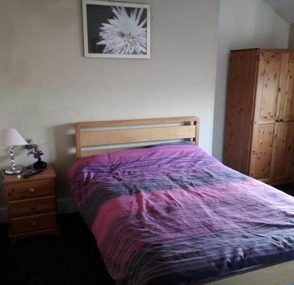 פנסיון Narrowboat Inn