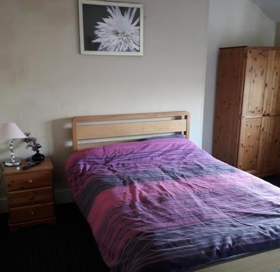 פנסיון Narrowboat Inn