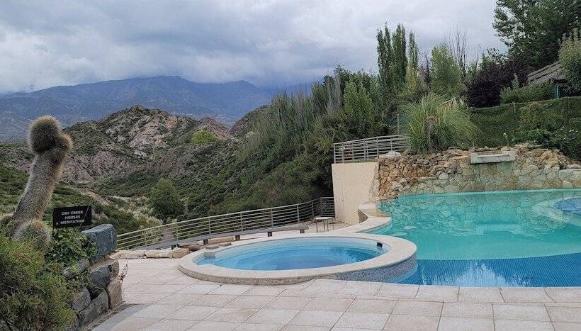 استراحتگاه El Carmelo Mountain Lodge