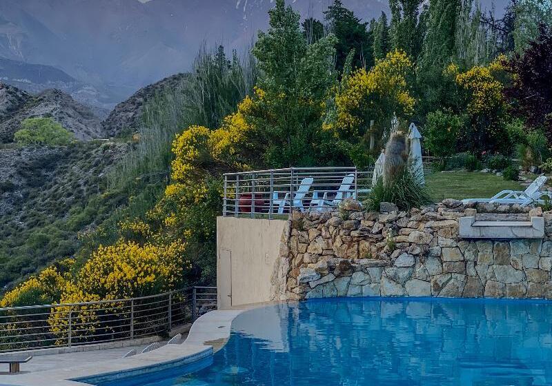 Курорт El Carmelo Mountain Lodge