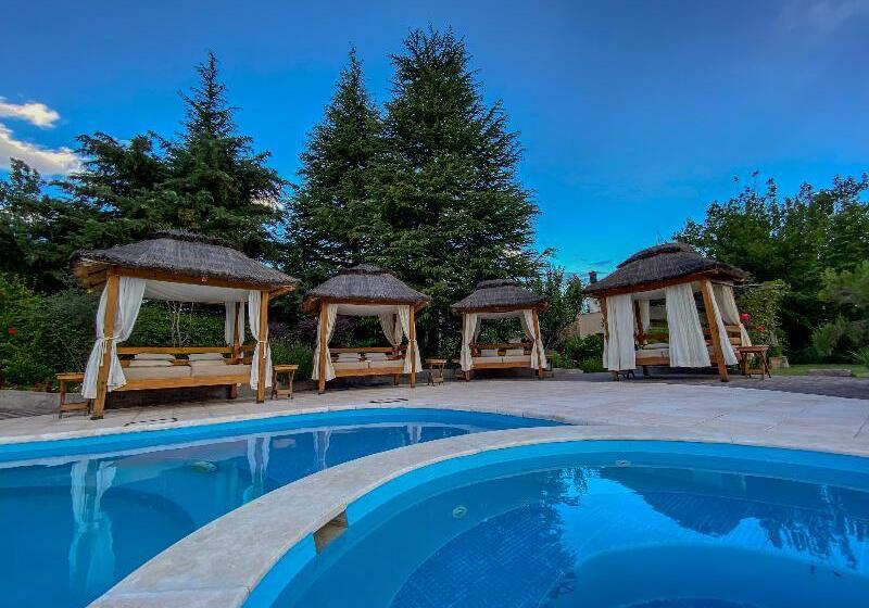 استراحتگاه El Carmelo Mountain Lodge