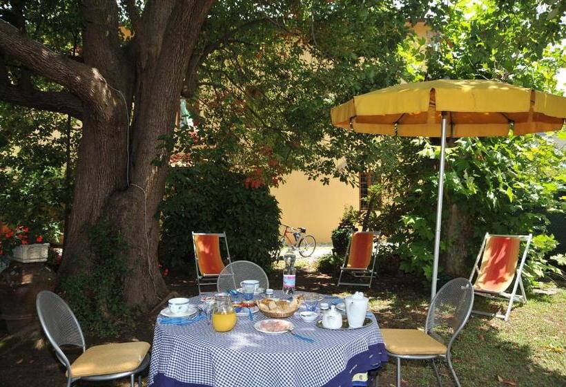 住宿加早餐  Antica Fattoria La Verdina