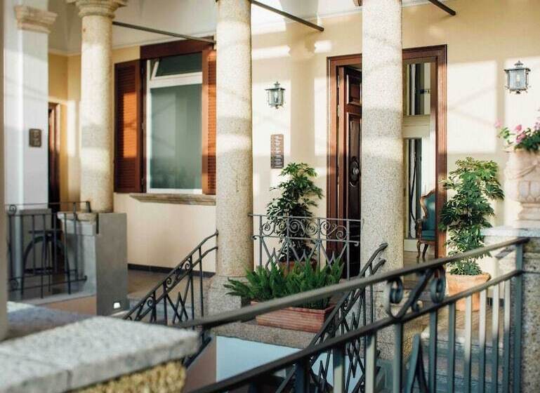 ベッドアンドブレックファースト Le Corti  Dimora Storica