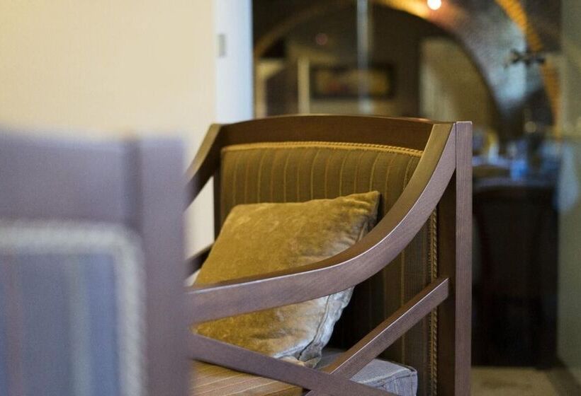 ベッドアンドブレックファースト Le Corti  Dimora Storica