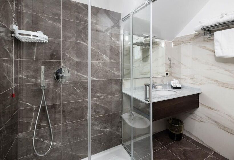 ベッドアンドブレックファースト Le Corti  Dimora Storica