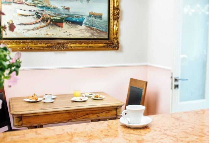 ベッドアンドブレックファースト Le Corti  Dimora Storica