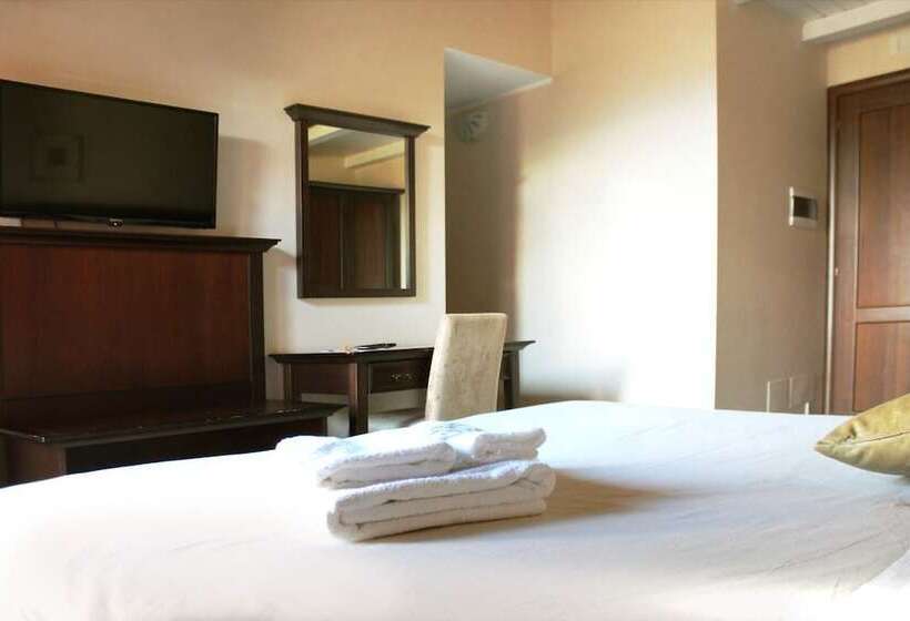 ベッドアンドブレックファースト Le Corti  Dimora Storica