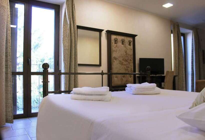 ベッドアンドブレックファースト Le Corti  Dimora Storica