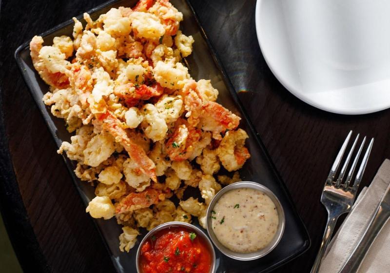 Cyrus Hotel, Topeka, A Tribute Portfolio