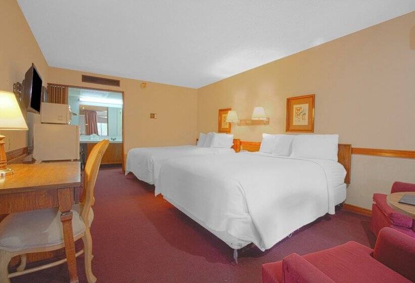 فندق Hometown Inn