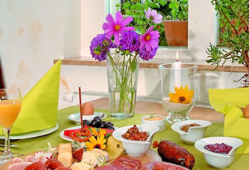 فندق Landgasthof Zur Tanne