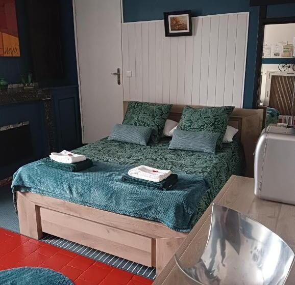 בית מלון כפרי Marie Claire La Grillade