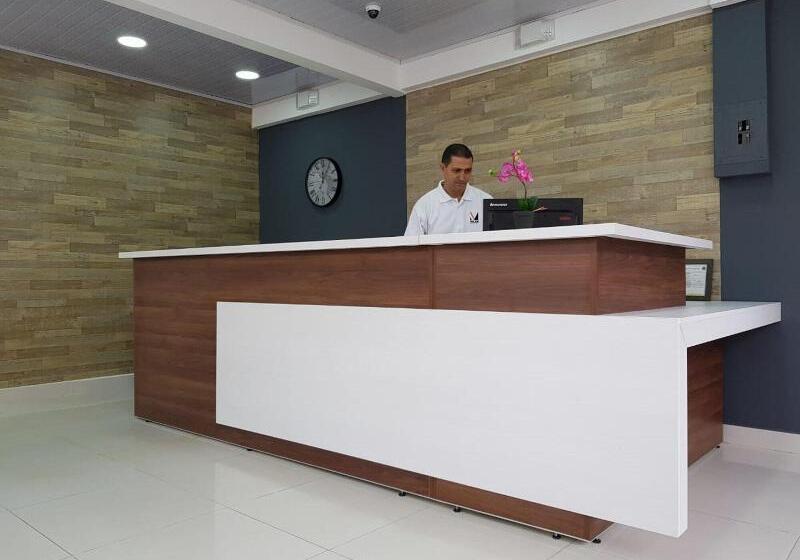 ホテル Milán Costa Rica