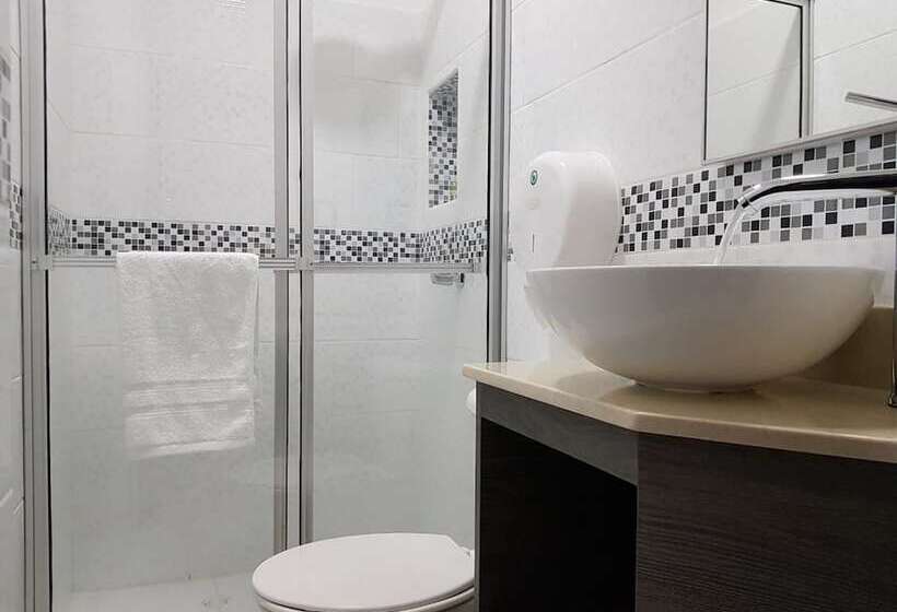 ホテル Milán Costa Rica