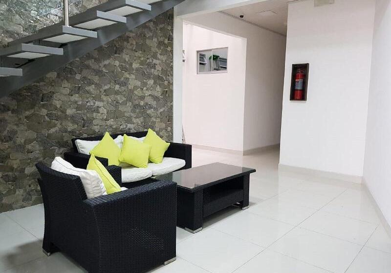 ホテル Milán Costa Rica