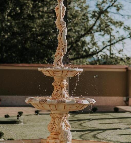 Отель Regal Beius