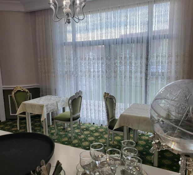 Отель Regal Beius