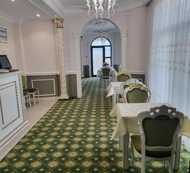 Отель Regal Beius