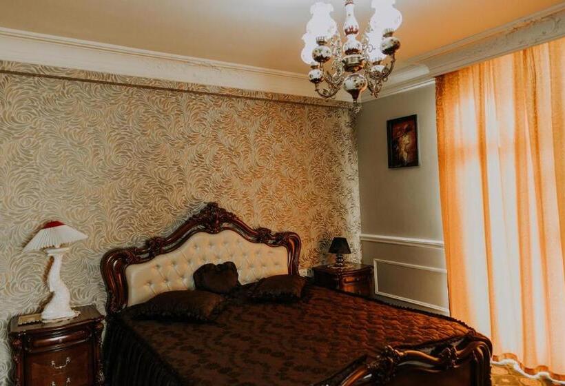 Отель Regal Beius