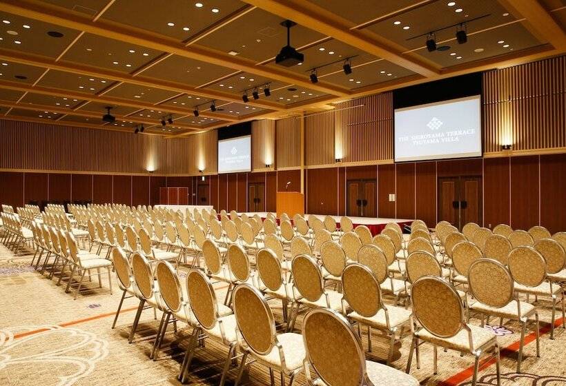 فندق The Shiroyama Terrace Tsuyama Villa