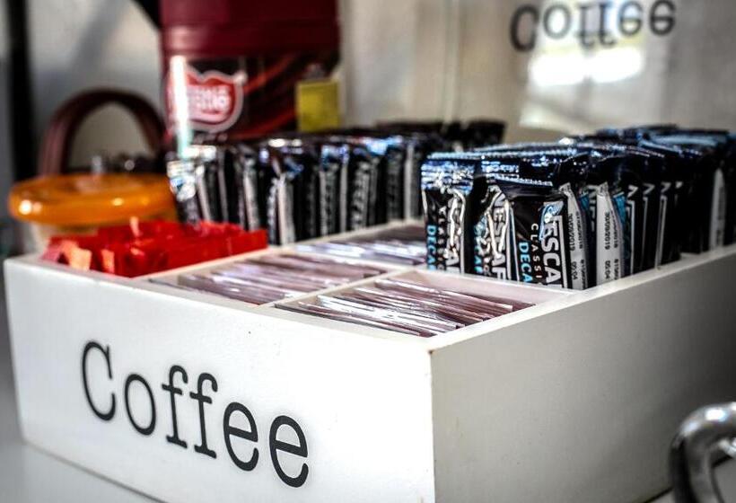 ペンション Dreamers Guesthouse   No Loadshedding