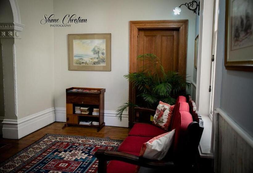 ペンション Dreamers Guesthouse   No Loadshedding