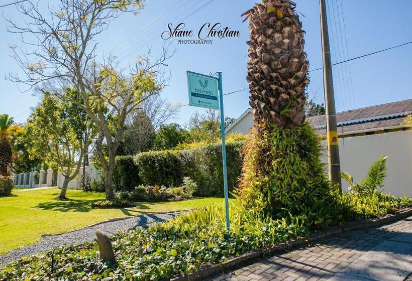 ペンション Dreamers Guesthouse   No Loadshedding