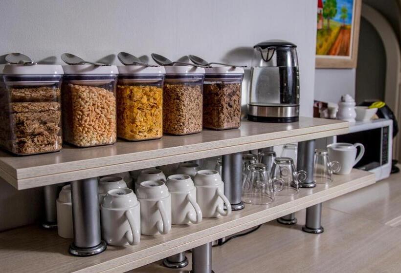 ペンション Dreamers Guesthouse   No Loadshedding